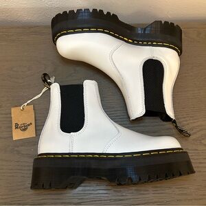 NWT DR. MARTENS || Platform Boots